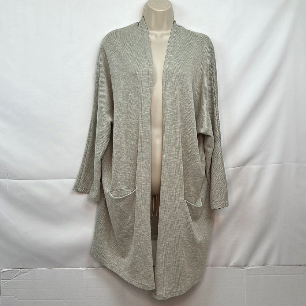 Donni Gray and White ribbed open Cardigan size one size fits all